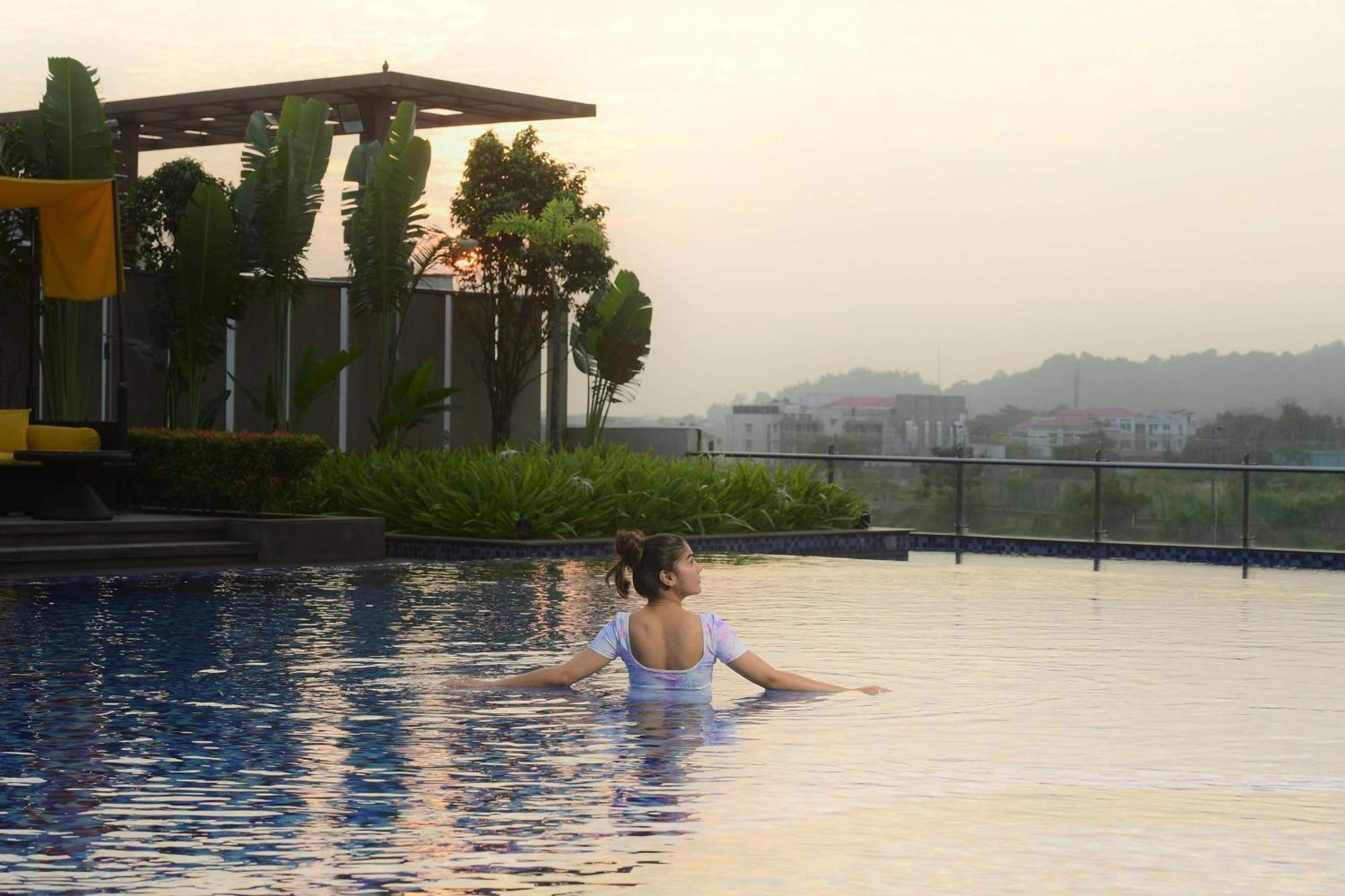 Radisson Blu Hotel Guwahati Buitenkant foto